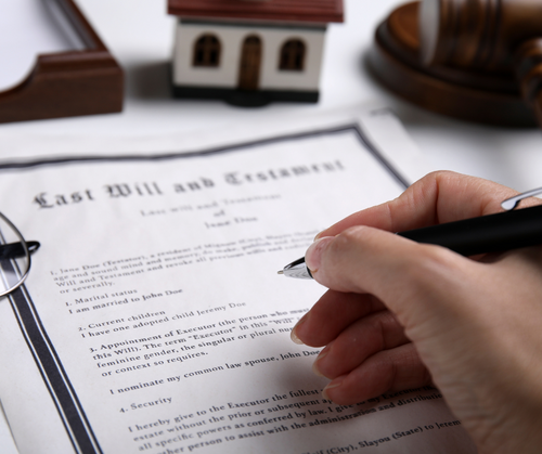 someone signing a last will and testament document
